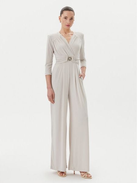 Rinascimento Kombinezon CFC0123772003 Beżowy Regular Fit. Brązowe sukienki damskie Rinascimento, s, bez wzorów, z syntetyku, bez kołnierzyka, bez ramiączek. Za 259.99 zł.