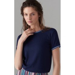 Koszulka w prążki - Niebieski. T-shirty damskie Mohito. W wyprzedaży za 39.99 zł.