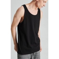 Tank top z kieszenią - Czarny. T-shirty męskie marki Cropp. Za 24.99 zł.