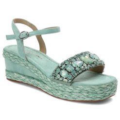 Zielone Sandały Alma En Pena Eleganckie Obuwie Damskie Na Koturnie. Zielone klapki damskie Alma en Pena, z aplikacjami, z jeansu, bez obcasa, na koturnie, bez zapięcia. Za 429.00 zł.