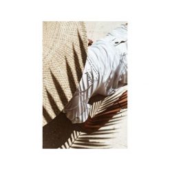 Koszulka z nadrukiem Bala Island Tee White. T-shirty damskie marki Bala-lifestyle. Za 109.00 zł.