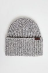 Czapka damska z wełną Warren MM. Czapki i kapelusze damskie MM, bez wzorów, z wełny. Za 399.00 zł.