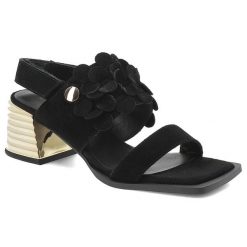 Sandały damskie S.Barski, ze skóry naturalnej zamszowej na stabilnym obcasie z metalicznym wstawką i efektowną aplikacją kwiatową podkreślają eleganc. Czarne klapki damskie S.BARSKI, z aplikacjami, ze skóry, bez obcasa, na obcasie, bez zapięcia. Za 287.90 zł.