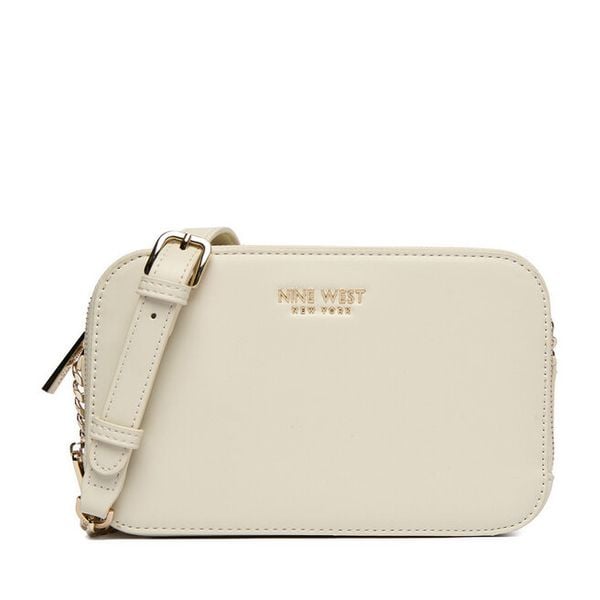 Torebka Nine West. Białe listonoszki damskie Nine West, bez wzorów, bez dodatków. Za 169.99 zł.