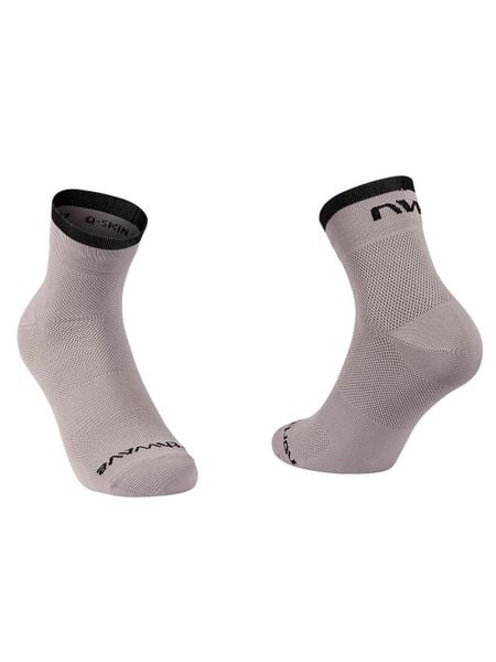 Skarpety rowerowe NORTHWAVE Origin Sock. Szare skarpety męskie Northwave, bez wzorów. Za 62.99 zł.