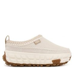 Klapki Ugg. Klapki damskie UGG, bez wzorów, bez obcasa. Za 749.99 zł.