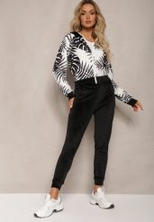Czarny Welurowy Komplet Dresowy z Wzorzystą Bluzą z Kapturem i Joggerami Rouviana. Czarne bluzy damskie Renee, m, bez wzorów, z dresówki, z kapturem. Za 74.99 zł.