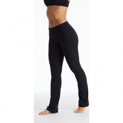 Spodnie w kolorze czarnym do jogi. Czarne spodnie sportowe damskie BALANCE COLLECTION, z materiału. W wyprzedaży za 86.95 zł.