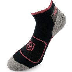 Skarpetki McKees Fuchsia 36-38 z Miękkiej Bawełny dla Kobiet. Czerwone skarpety damskie ZEAGLE, bez wzorów, z bawełny. Za 56.36 zł.