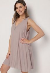 Jasnoszara Rozkloszowana Sukienka z Bawełny z Ozdobnymi Guzikami Folusae. Szare sukienki damskie Born2be, na co dzień, na lato, l, bez wzorów, z bawełny, eleganckie, bez kołnierzyka, bez ramiączek, mini, proste. Za 44.99 zł.