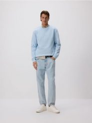 Gładka bluza z bawełną - jasnoniebieski. Niebieskie bluzy męskie Reserved, l, bez wzorów, z bawełny, bez kaptura. Za 109.99 zł.