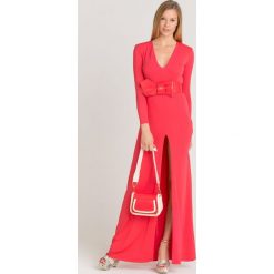 SUKIENKA ELISABETTA FRANCHI. Różowe sukienki damskie Elisabetta Franchi, na imprezę, bez wzorów, ze skóry ekologicznej, bez kołnierzyka, bez ramiączek, maxi, dopasowane. Za 1,714.30 zł.