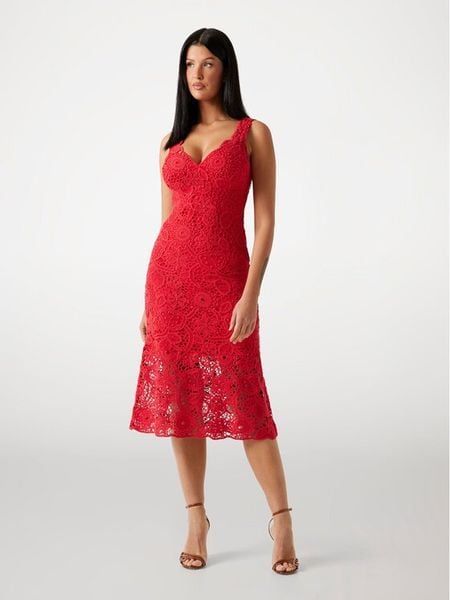 Guess Sukienka koktajlowa W5YK0U WHF50 Czerwony Regular Fit. Czerwone sukienki damskie Guess, m, z aplikacjami, z bawełny, wizytowe, bez kołnierzyka, bez ramiączek. Za 559.99 zł.