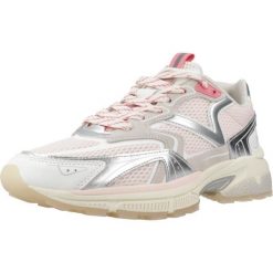 Buty VICTORIA 8809101V Rose. Czerwone trekkingi damskie VICTORIA, trekkingowe. Za 399.99 zł.