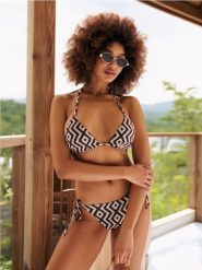 Góra od bikini - wielobarwny. Bikini damskie Sinsay, l, bez wzorów, z włókna, bez kołnierzyka, bez ramiączek. Za 12.99 zł.