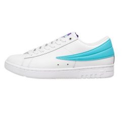 Buty do chodzenia damskie Fila Highflyer L. Białe obuwie sportowe damskie Fila, bez wzorów, trekkingowe. W wyprzedaży za 193.00 zł.