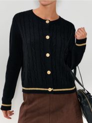 Rozpinany sweter na guziki - czarny. Czarne kardigany damskie Sinsay, l, bez wzorów. Za 59.99 zł.