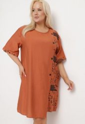 Pomarańczowa Bawełniana Sukienka o Pudełkowym Kroju z Wsuwanymi Kieszeniami Ozdobiona Guzikami Walliana. Brązowe sukienki damskie Born2be, na co dzień, plus size, bez wzorów, z bawełny, eleganckie, bez kołnierzyka, plus size, bez ramiączek, midi. Za 79.99 zł.