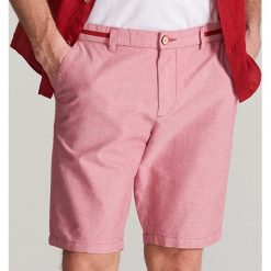 Bawełniane szorty chino - Czerwony. Spodnie materiałowe męskie Reserved. W wyprzedaży za 39.99 zł.