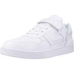Tenisówki Lacoste Model T-clip Vlc 223 1 Sma Kolor Biały. Białe trampki męskie Lacoste, bez wzorów, ze skóry, bez zapięcia. Za 455.20 zł.