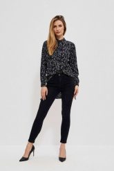 Bawełniane jeansy push up. Czarne jeansy damskie MOODO. W wyprzedaży za 59.99 zł.