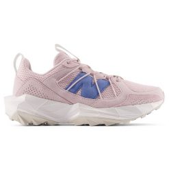 Buty damskie New Balance DynaSoft Tektrel WTTRS4PH – różowe. Czerwone obuwie sportowe damskie New Balance, bez wzorów, z materiału, do biegania. Za 499.99 zł.