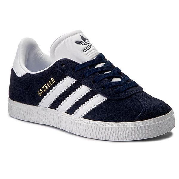Sneakersy adidas. Niebieskie półbuty chłopięce Adidas, bez wzorów, bez zapięcia. Za 193.99 zł.