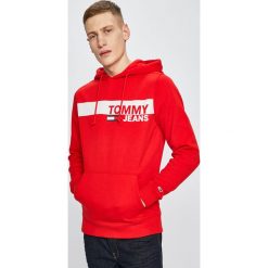 Tommy Jeans - Bluza. Niebieskie bluzy męskie Tommy Jeans, m, bez wzorów, z bawełny, z kapturem. W wyprzedaży za 299.90 zł.