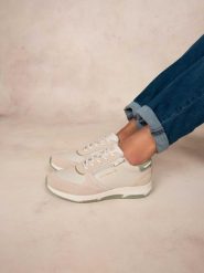 Buty sportowe damskie TBS Jazazip. Brązowe obuwie sportowe damskie TBS, bez wzorów, z materiału. Za 432.00 zł.