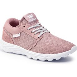 Sneakersy SUPRA - Hammer Run 08128-639-M Mauve/White. Czerwone półbuty damskie Supra, bez wzorów, z materiału, bez obcasa, na płaskiej podeszwie, bez zapięcia. W wyprzedaży za 199.00 zł.