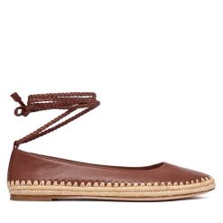 Espadryle Max Mara. Brązowe espadryle damskie Max Mara, bez wzorów, bez obcasa, bez zapięcia. Za 2,379.00 zł.