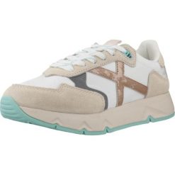 Buty MUNICH MAMBA 09 Biały. Białe obuwie sportowe damskie munich, bez wzorów, ze skóry, na fitness i siłownię. Za 263.99 zł.