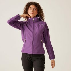 Bourde damski softshell. Fioletowe kurtki damskie Regatta, l, bez wzorów, z materiału, bez kaptura, trekkingowe. Za 179.99 zł.