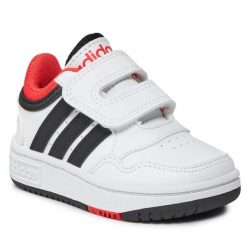 Sneakersy adidas. Białe półbuty chłopięce Adidas, bez wzorów, bez zapięcia. Za 119.99 zł.