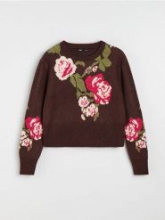 Sweter z motywem kwiatowym - wielobarwny. Swetry damskie Sinsay, l, bez wzorów, bez kołnierzyka, bez ramiączek, bez kaptura. Za 59.99 zł.