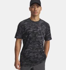 Under Armour UA ABC CAMO SS Koszulka męska. Szare koszulki sportowe męskie Under Armour, m, bez wzorów, z bawełny, bez kołnierzyka, bez ramiączek. W wyprzedaży za 111.99 zł.