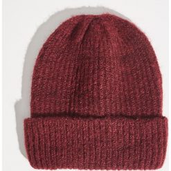 Czapka typu beanie - Bordowy. Czapki i kapelusze damskie marki WED'ZE. W wyprzedaży za 9.99 zł.