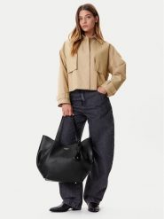 Guess Torebka Amorette HWBG78 98240 Czarny. Czarne torebki do ręki damskie Guess, z aplikacjami, ze skóry, bez dodatków. Za 719.99 zł.