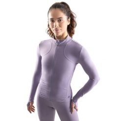 Damska ultralekka kurtka treningowa Fitness Siroko Nusa. Fioletowe kurtki sportowe damskie SIROKO, na zimę, xl, bez wzorów, z materiału, bez kaptura, do biegania. Za 169.00 zł.