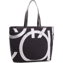 Torebka CALVIN KLEIN - Loud Shopper K60K604464 001. Czarne torebki shopper damskie Calvin Klein, z materiału. Za 549.00 zł.