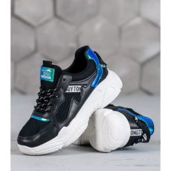 SHELOVET czarne Wygodne Buty Sportowe. Czarne obuwie sportowe damskie SHELOVET, bez wzorów, z syntetyku. W wyprzedaży za 89.00 zł.