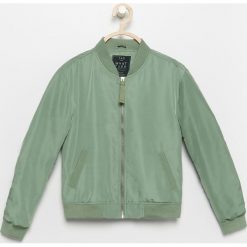 Kurtka bomberka - Khaki. Brązowe kurtki i płaszcze dla dziewczynek Reserved, l, bez wzorów, bez kaptura. Za 149.99 zł.