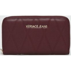 Versace Jeans - Portfel. Brązowe portfele damskie Versace Jeans, z jeansu. W wyprzedaży za 299.90 zł.