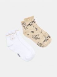 Skarpetki ze wzorem Winnie the Pooh 2 pack - wielobarwny. Skarpety damskie Sinsay, bez wzorów. Za 12.99 zł.