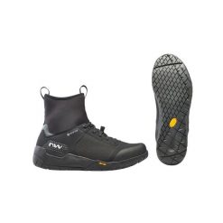 Buty rowerowe enduro męskie NORTHWAVE MULTICROSS MID GTX Gore-Tex. Czarne buty sportowe męskie Northwave, z gore-texu, bez zapięcia, rowerowe, gore-tex. W wyprzedaży za 853.10 zł.