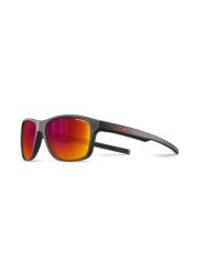 Okulary juniorskie JULBO CRUISER - czarny | Spectron Cat 3 10-15. Czarne okulary przeciwsłoneczne dla dzieci Julbo. Za 288.40 zł.