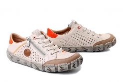 RIEKER L0355-61 beige, półbuty damskie. Brązowe półbuty damskie Rieker, na lato, bez wzorów, bez obcasa, bez zapięcia. Za 369.90 zł.