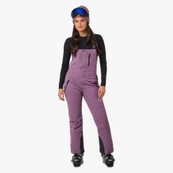 Spodnie narciarskie Kobieta Swedemount Cervinia Bib Pants wodoodporne. Fioletowe spodnie materiałowe damskie SWEDEMOUNT, bez wzorów, narciarskie. W wyprzedaży za 522.00 zł.