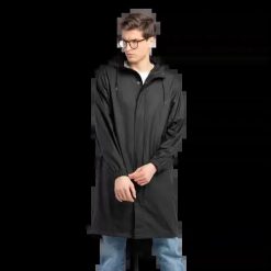 Kurtka przeciwdeszczowa męska Rains Fishtail. Czarne kurtki męskie Rains, l, bez wzorów, z materiału, eleganckie, bez kaptura. Za 549.00 zł.