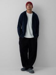 4F Bluza dresowa regular z kapturem męska - granatowa XL. Niebieskie bluzy męskie 4f, m, bez wzorów, z bawełny, z kapturem. Za 189.99 zł.